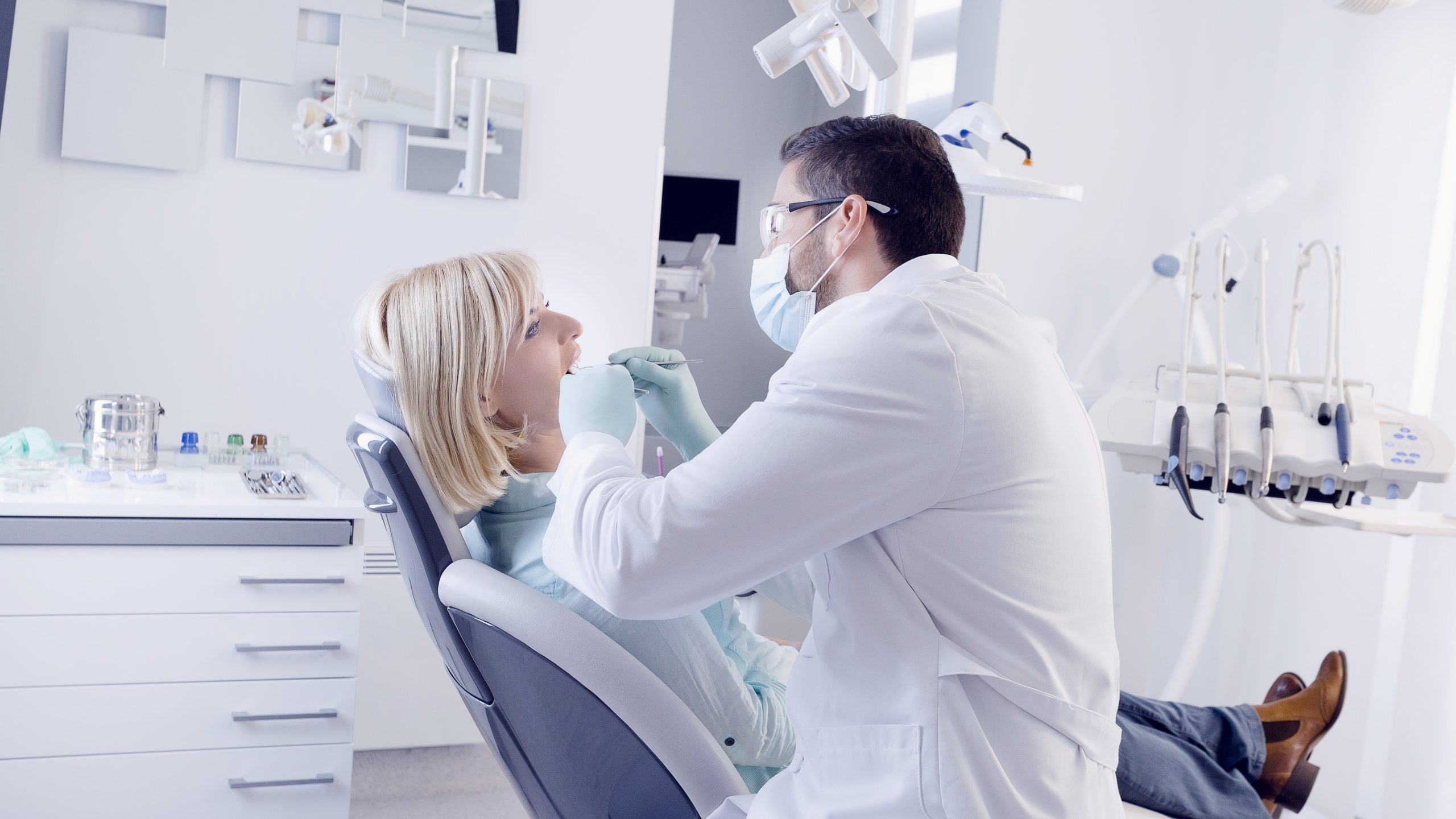 Dentist in Hawthorne, CA